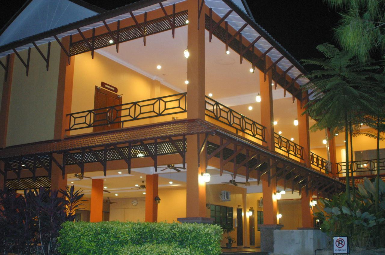 Tanjung Demong Beach Resort Kampung Kuala Besut Ngoại thất bức ảnh